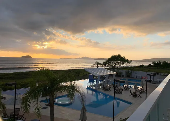 Bali Beach Home Club Rogga Beira Mar - Balneario Picarras